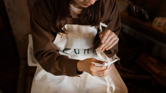Art Review: Guide To A Custom Totebag & Apron